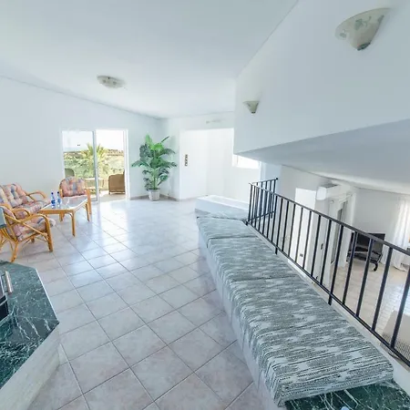 Monroe Hotel Hersonissos (Crete)