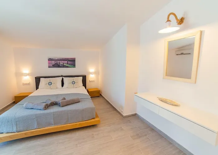 Monroe * خيرسونِسوس